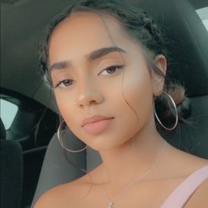 Meet your Posher, Reanna